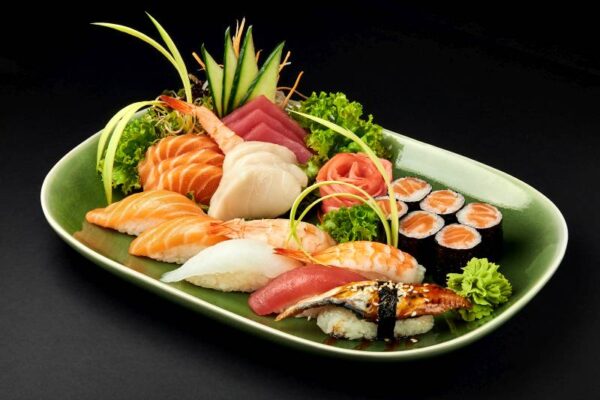 SUSHI SASHIMI SET HARIMA